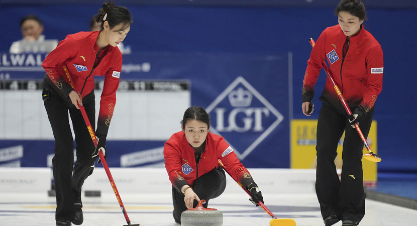 他以杰出的 他以杰出的