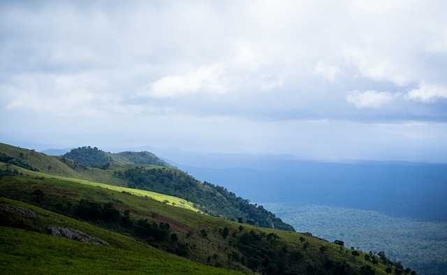 万隆主帅谈不敌浙江队：防守太糟糕，这种比赛犯.